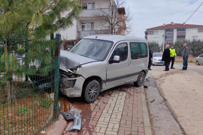 Bursa'da öğrenci servisi kaza yaptı! Çok sayıda yaralı var