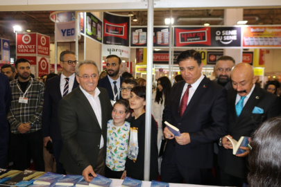 Nuri Erbak’tan ‘Küçük Kalemler’ okurlarıyla buluştu