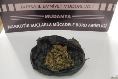 Bursa polisi uyuşturucu tacirlerine göz açtırmıyor