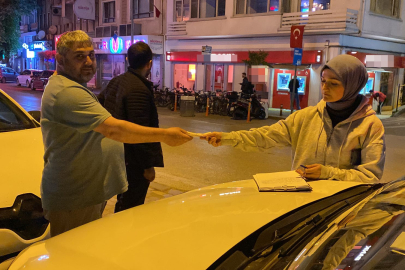 Bankamatikte unutulan parayı polise teslim etti