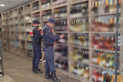 Jandarmadan kaçak alkol uygulaması