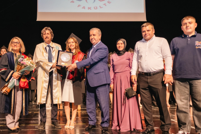 Tıp fakültesi birincisi Mustafkemalpaşa'dan