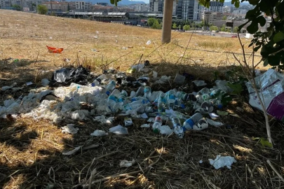 Bursa'daki boş arazi çöp yuvası oldu