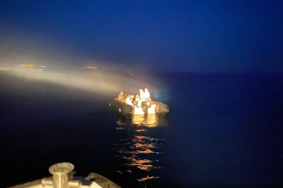 Çanakkale'de 2'si çocuk 19 kaçak göçmen kurtarıldı
