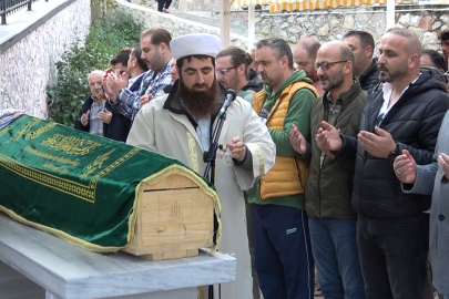 Çalışanları tarafından vahşice öldürülen kadın toprağa verildi