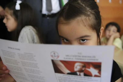 İlkokullarda karne dönemi sona eriyor