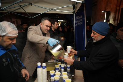 Büyükşehir'den Ulucami'de sabah çorbası...