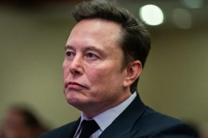 Güç böyle bir şeydir, Elon Musk'a personeline " Geçen hafta ne yaptınız" diye sordurur..