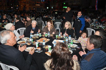 Başkan Bozbey Orhangazi İftarında, " Sorunları en aza indirmek için gece gündüz çalışıyoruz." dedi.
