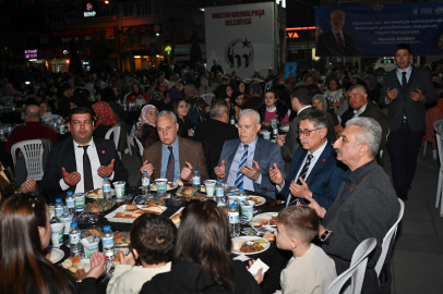 Başkan Bozbey,  Mustafakemalpaşa İftarında " Büyükşehir Belediyesi her zaman yanınızda" dedi.