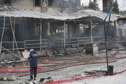 Uludağ'da Otel Değil, Metruk Bina Yangını