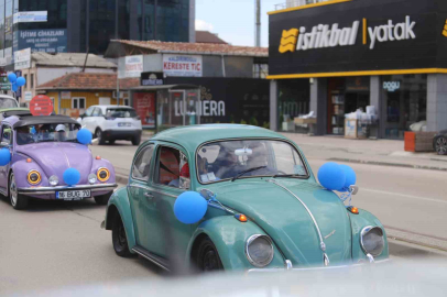 Otizmli çocuklar vosvoslarla şehir turu attı