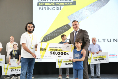 ‘Bursa Bıçak Festivali’  ‘Damascus Şef Bıçağı Yarışması’ ve ‘Kilitli Çakı Yarışması’nda kazananlar belli oldu.