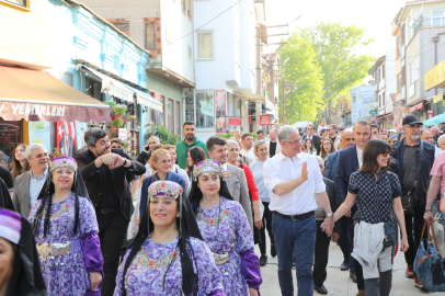TİRİLYE’DE ZEYTİN ÇİÇEĞİ FESTİVALİ COŞKUSU