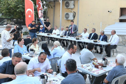Başkan Aydın halkın dertlerini yerinde dinleyerek çözümler üretiyor....