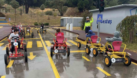 Jandarmadan miniklere trafik eğitimi