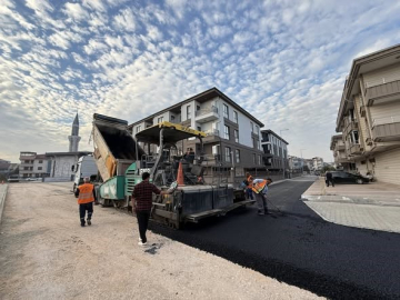 İnegöl Belediyesi’nden 3 bölgede asfalt hamlesi