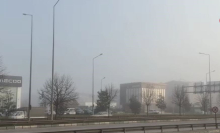 Bursa-Balıkesir yolunda yoğun sis etkili oldu