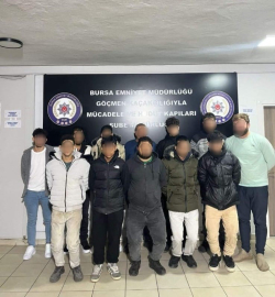 Düzensiz göçmenlere şafak operasyonu