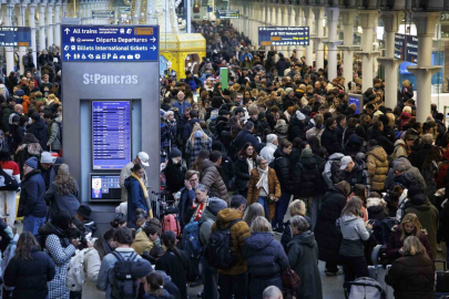 Manş Tüneli’nde elektrik arızası: Londra ile Avrupa arasındaki tren seferleri iptal