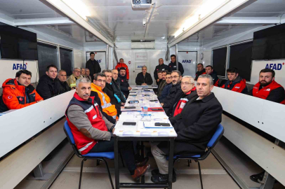 Bursa’da deprem tatbikatı gerçeğini aratmadı