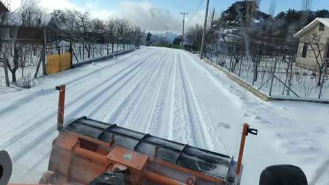 Osmangazi’nin yüksek kesimlerinde kar nöbeti