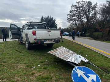 Ayvacık’ta iki araç çarpıştı: 2 yaralı