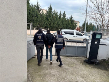 Bursa’da 8 yıl hapis cezası bulunan şahıs yakalandı