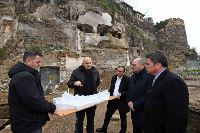 Erkan Başkan Hisar’dan Tahtakale’ye uzanan yeni kültür rotasını gezdi