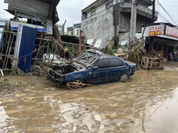 Filipinler’i tropikal fırtına vurdu: 12 ölü