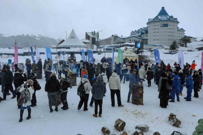 Bursa BŞB Uludağ Zirvesinde Gençleri Buluşturdu.