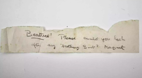 Kraliçe II. Elizabeth’in çocukluk mektubu açık artırmaya çıkıyor