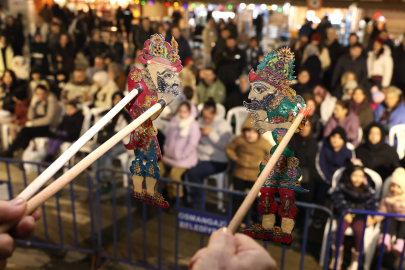 Hacivat İle Karagöz Gölge Oyunu Çocuklardan Tam Not Aldı