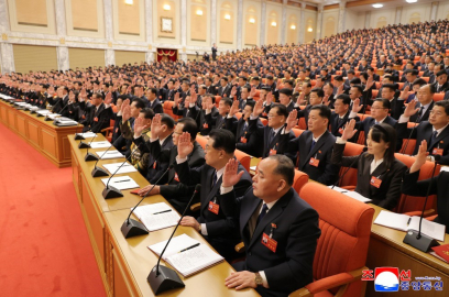 Kuzey Kore lideri Kim: "Hiçbir zorluk ilerlememizi engelleyemez"