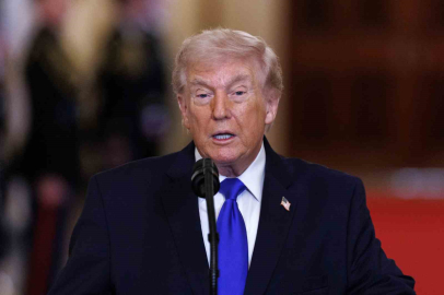 Trump: "İran Donanması’na ait 9 gemiyi batırdık"