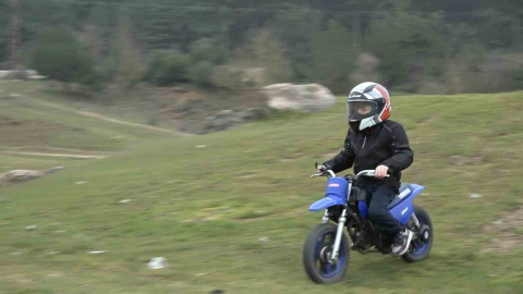 2 yaşında bisiklete binince, hedefini büyüttü