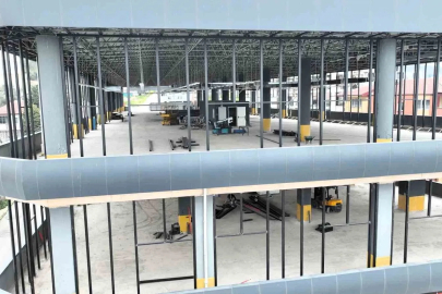 Dilovası Belediyesinin tüm birimleri yeni binada tek çatı altında toplanacak
