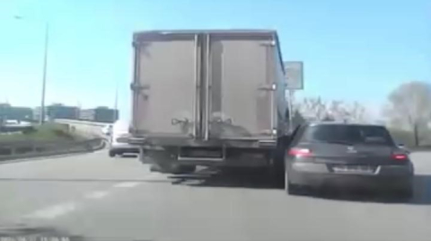 Bursa’da aynı noktada peş peşe kazalar