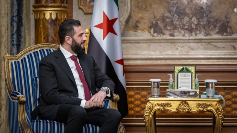 Suriye Devlet Başkanı eş-Şara, Suudi Arabistan Veliaht Prensi Selman ile görüştü