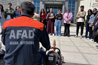 Öğrenciler AFAD gönüllülük eğitimi ile bilinçleniyor
