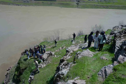 Üniversiteli gençler fotoğrafçılık kursuyla Muş’u keşfediyor
