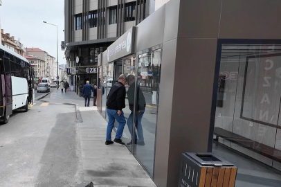 Nevşehir’de akıllı durak kazası kameralara yansıdı
