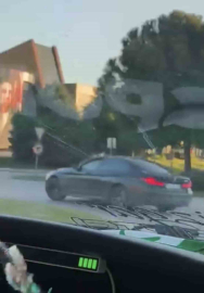 Bursa’da otomobil böyle drift attı