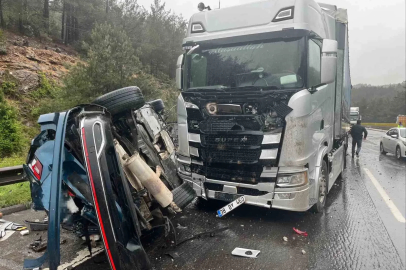 Maliyeciler kaza yaptı: 1 ölü, 5 yaralı
