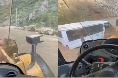 Hakkari’de dere taştı: Yolda mahsur kalan minibüs 3 saatlik çalışmayla kurtarıldı
