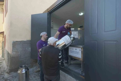 Kırsalda süt üreticilerinin emeği kazanca dönüşüyor
