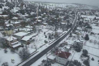 Mersin’de kar güzelliği dronla görüntülendi
