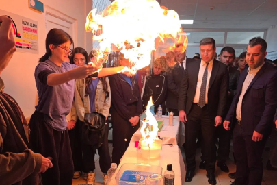 Kaymakam Algın öğrencilerin bilimsel etkinliğine katıldı
