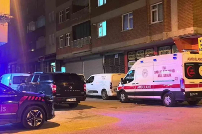 Yaşlı adam evinde ölü bulundu
