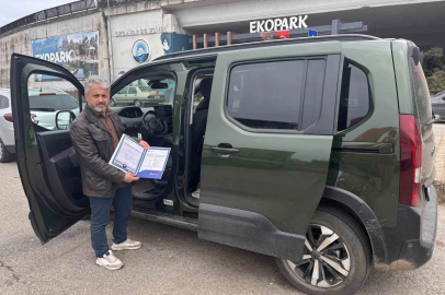 Sıfır aldığı aracı ekspertizde boyalı çıktı, yetkili servis iki farklı rapor verdi
